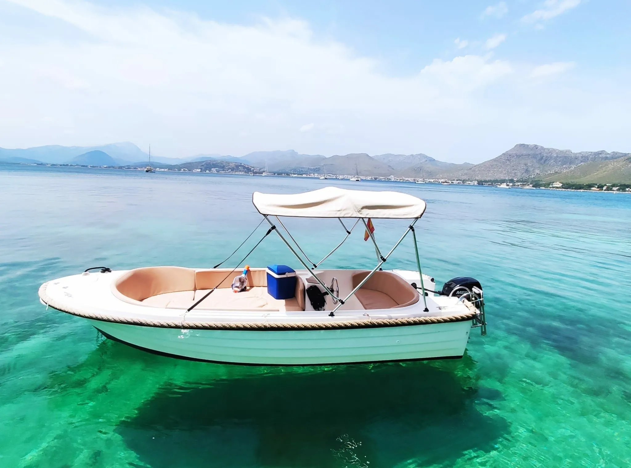 5m Port de Pollensa Motor Boat Silver 500 Hire
