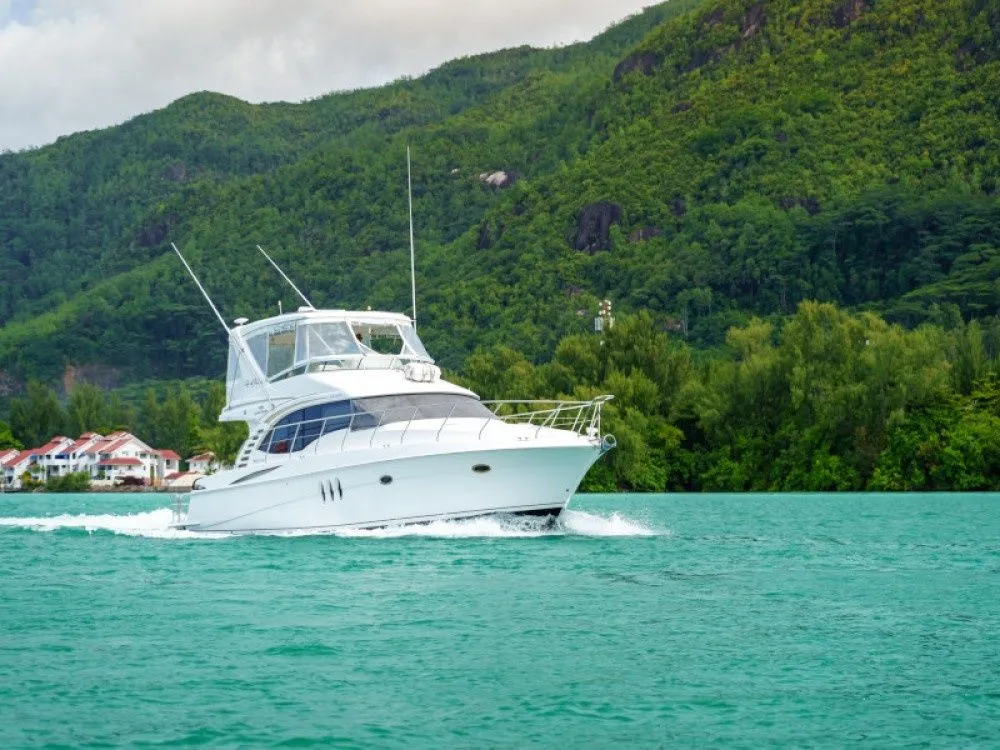 Rent a 15.84m 3 Cabin Motor Yacht in Eden Island
