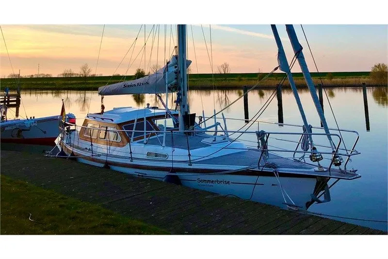 Boot - 9.75m Lemmer Boat Hire