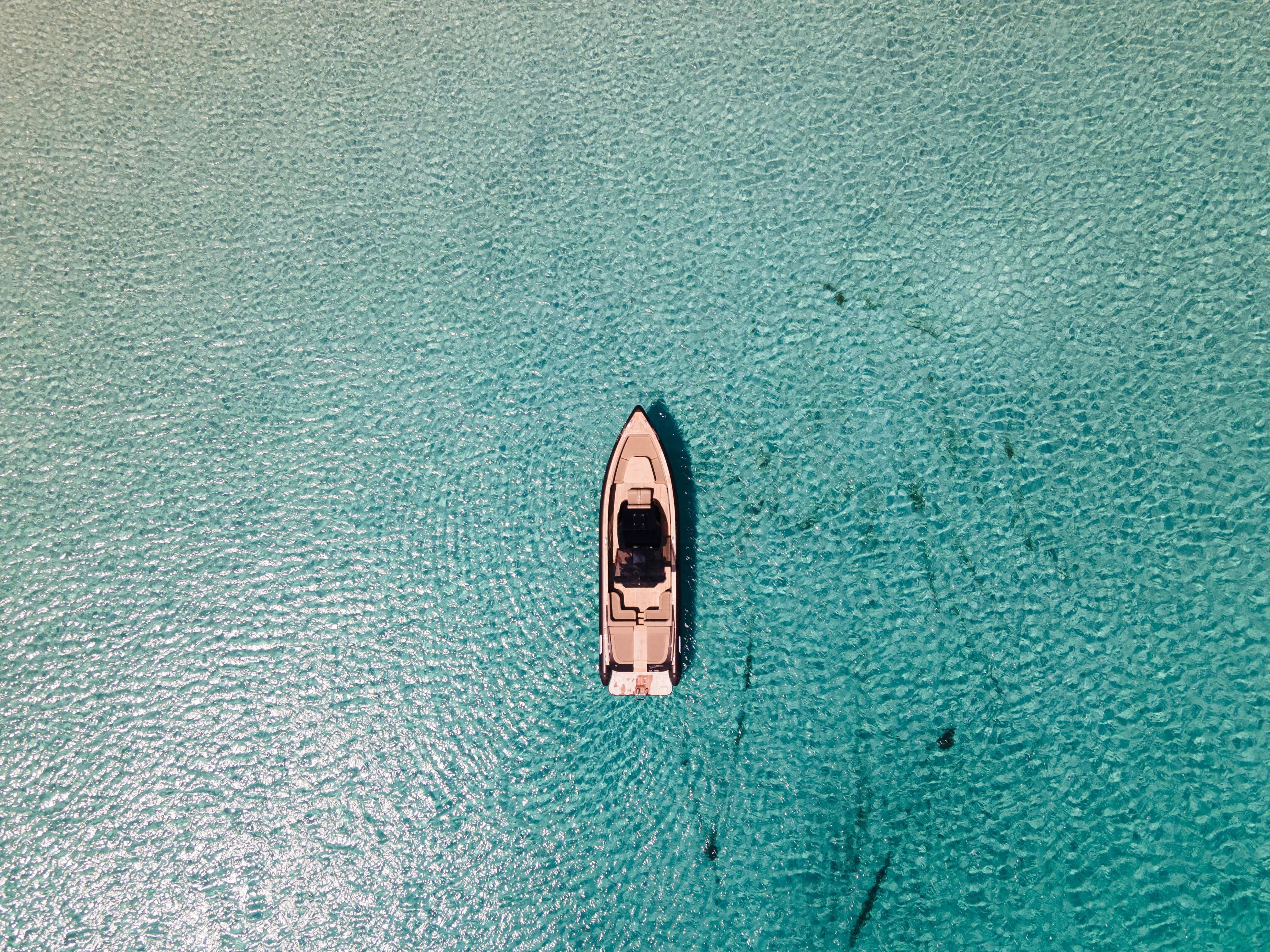 Maeraki Charter Boat