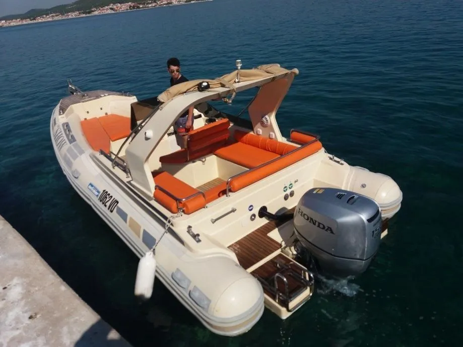 Rent a 7m Solemar 22 in Medulin