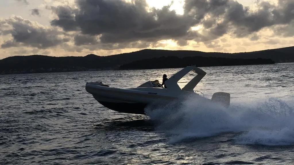 No Name Charter Boat