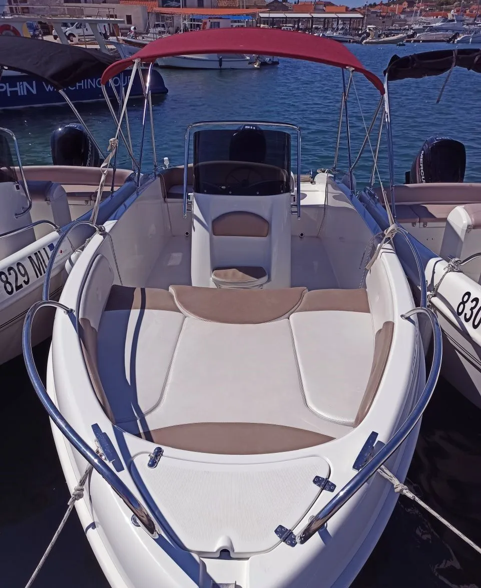 Evo Charter Boat