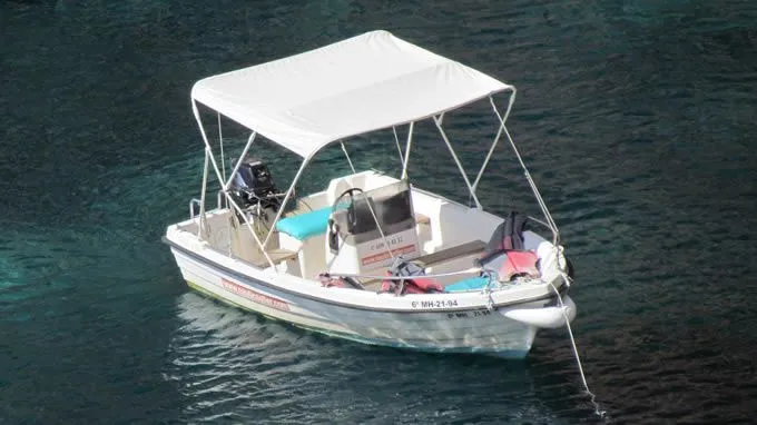 Explore Port de Soller on a 4.15m Rental Stable 415