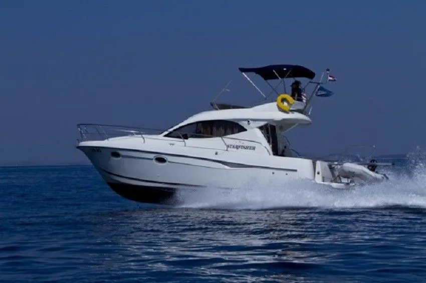 Explore Primošten on a 10.74m Rental Boat