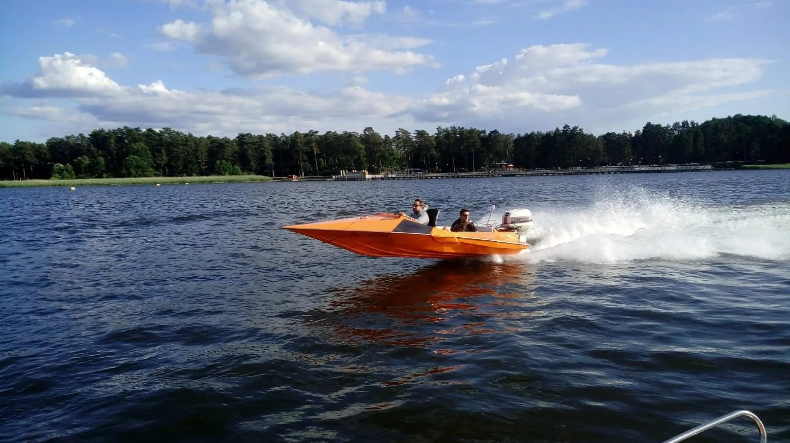 4.95m Wilkasy Motor Boat Hire