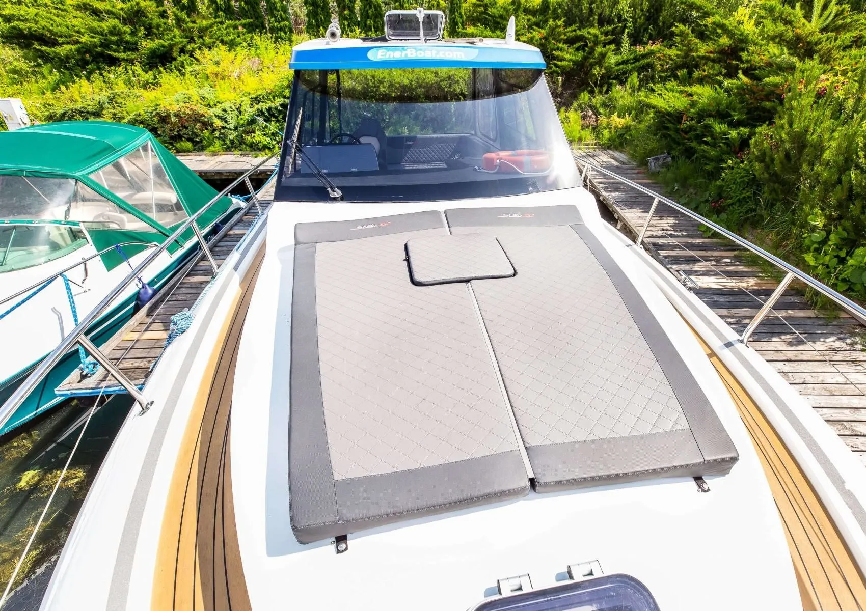 No Name Charter Boat