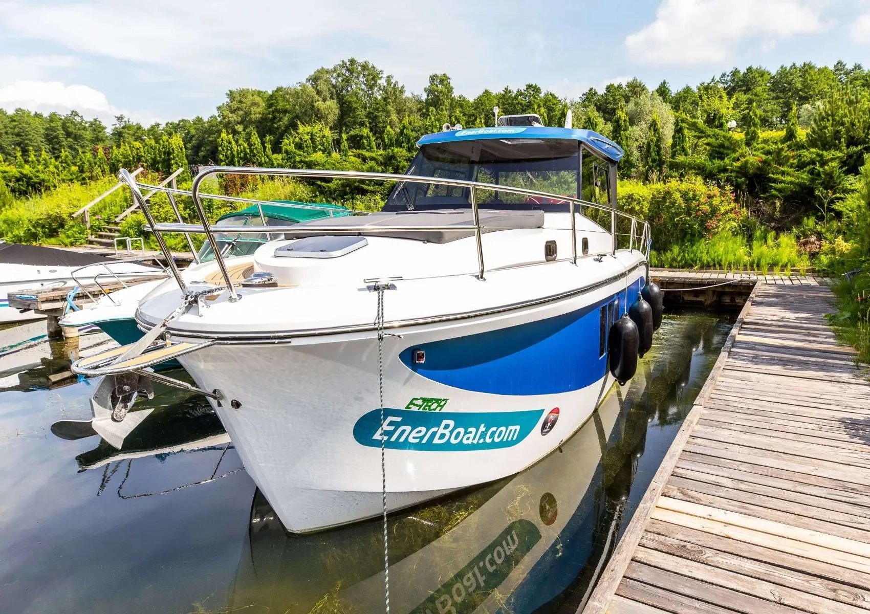Rent a 9m 3 Cabin House Boat in Gizycko
