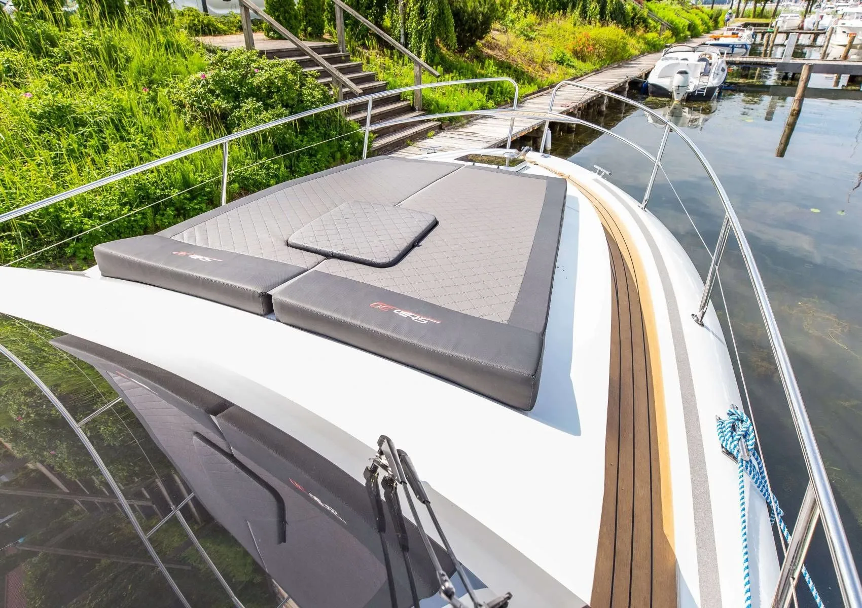 Rent a 9m 3 Cabin House Boat in Gizycko
