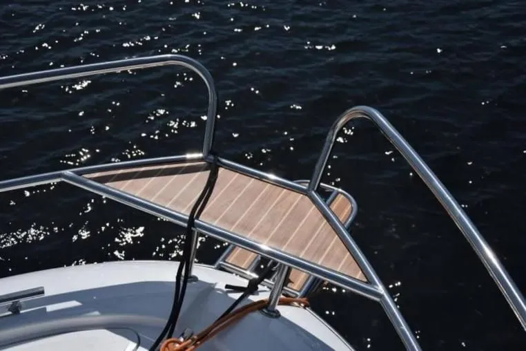 Euforyo 2 Charter Boat