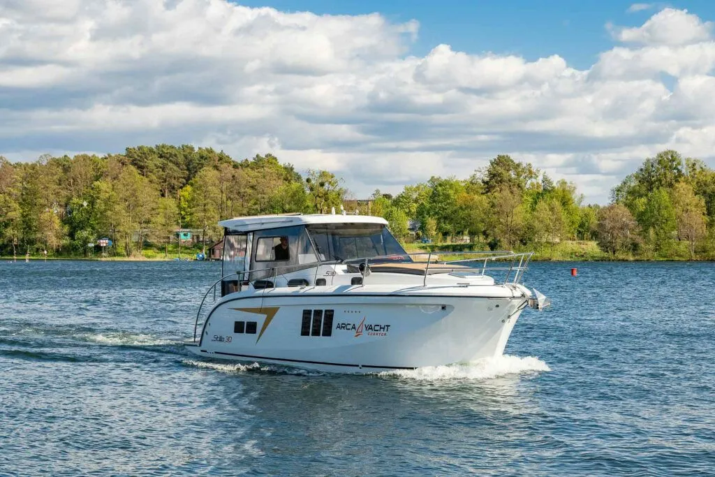 Euforyo 3 Charter Boat - 3