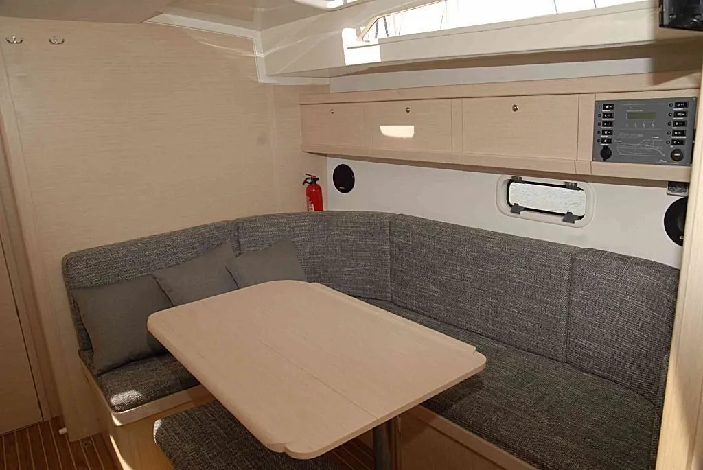 Latina Mietboot - 5