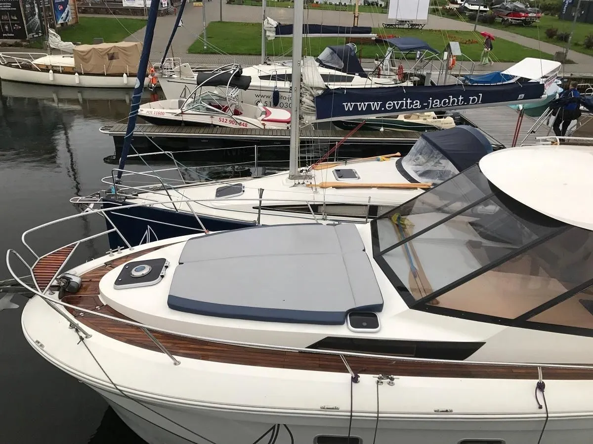 Latina Mietboot - 3