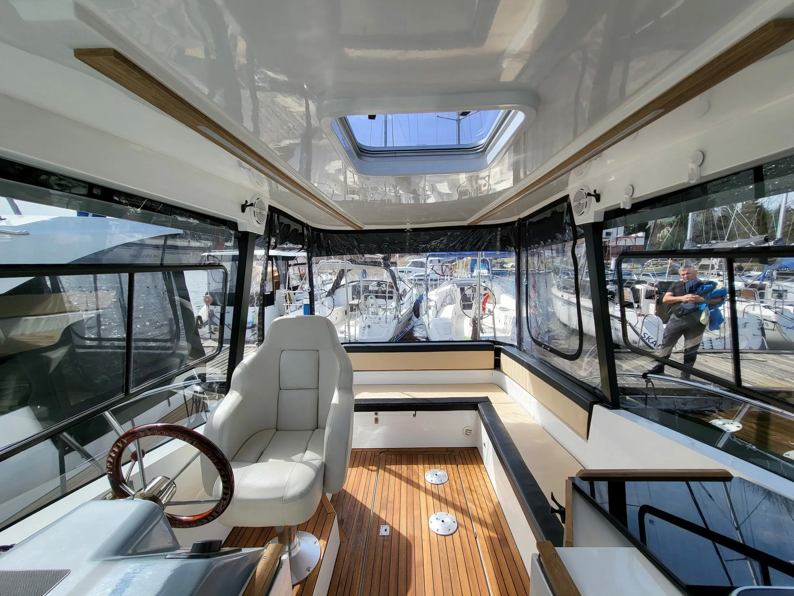 Lena Mietboot - 4