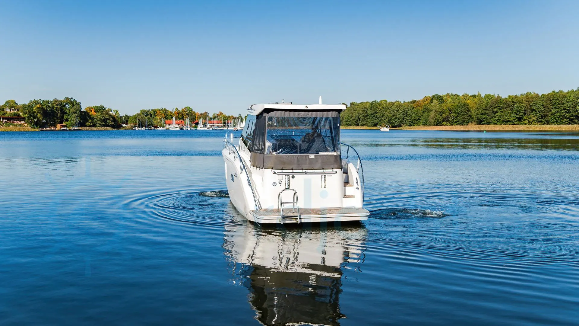 Piata Lady M Charter Boat