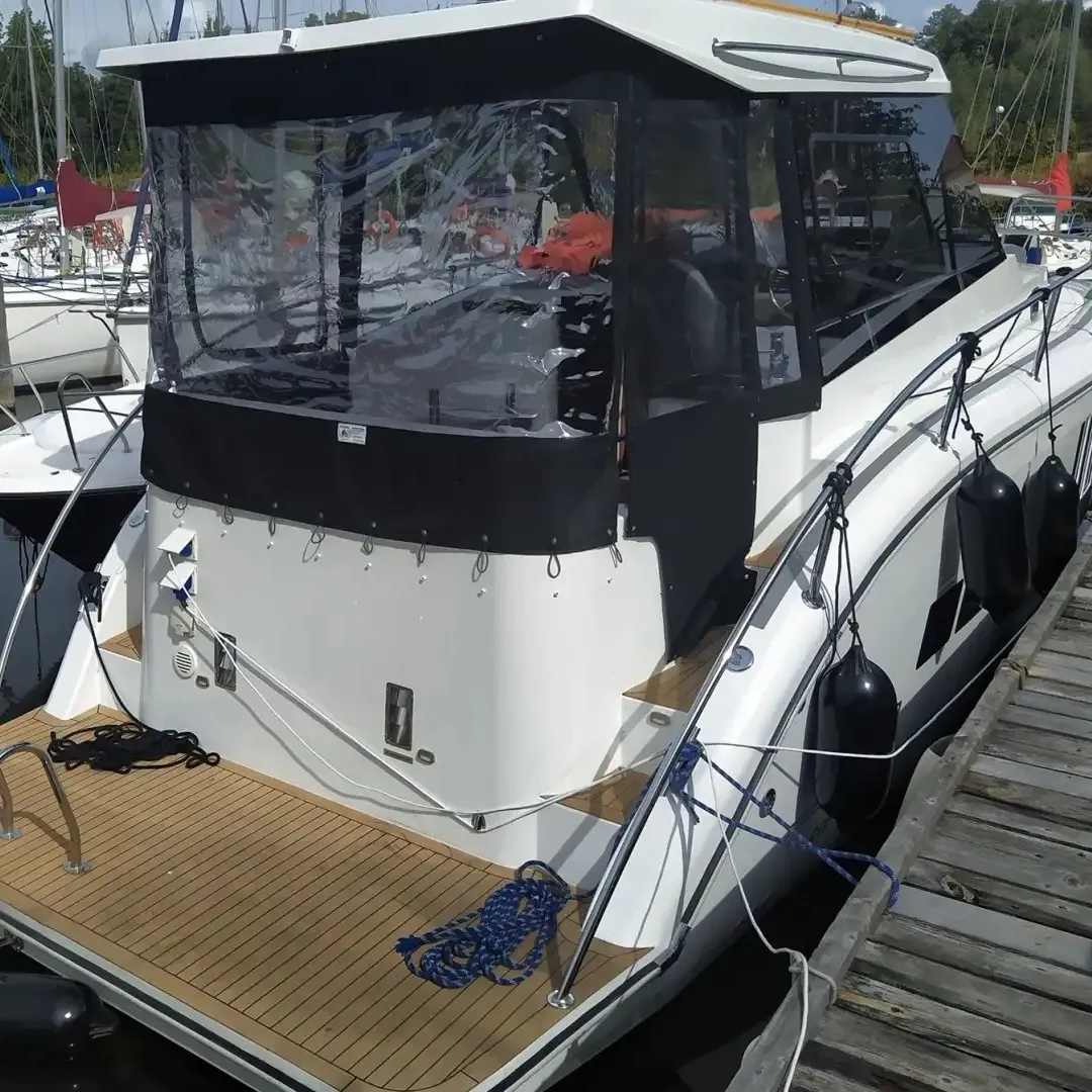 Rent a 9m Motor Yacht Stillo 30 in Wilkasy