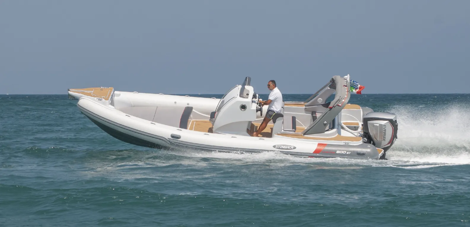Explore Murter on a 8.2m Rental Motor Boat