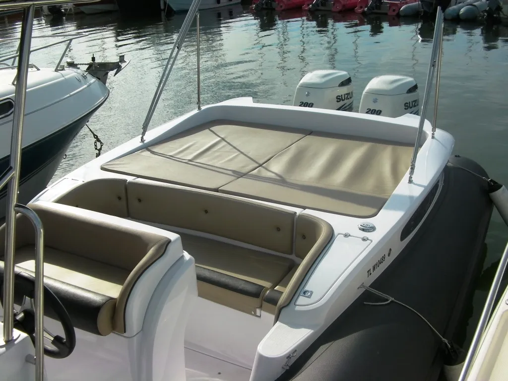 No Name Mietboot
