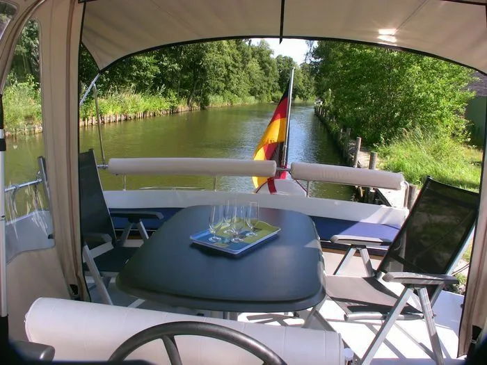 Rent a 10.8m Motor Yacht in Malchow