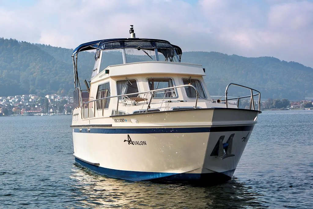 Avalon Kiralık Teknesi