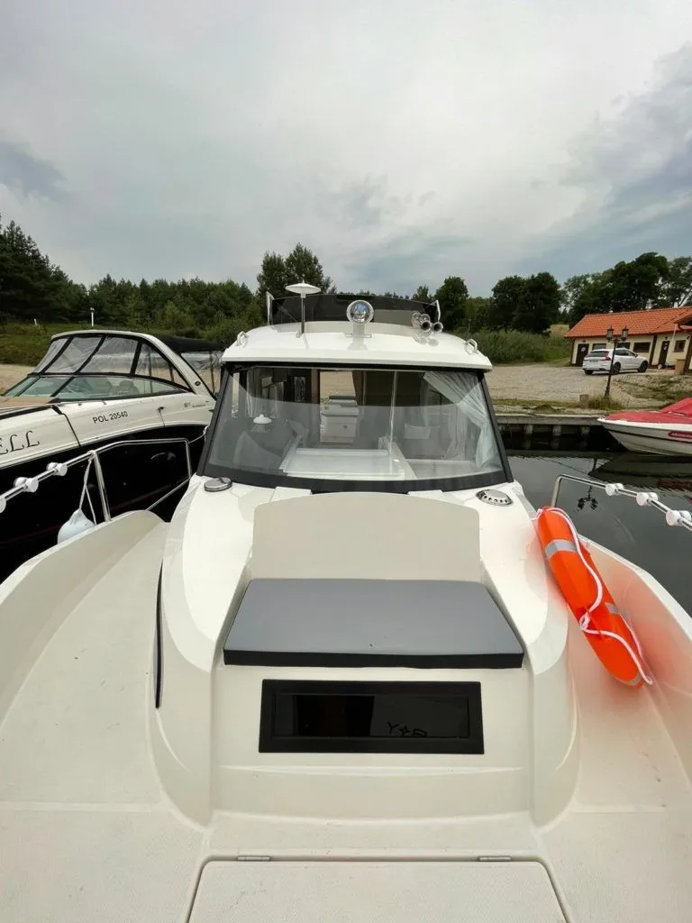 Fawor 1 Charter Boat