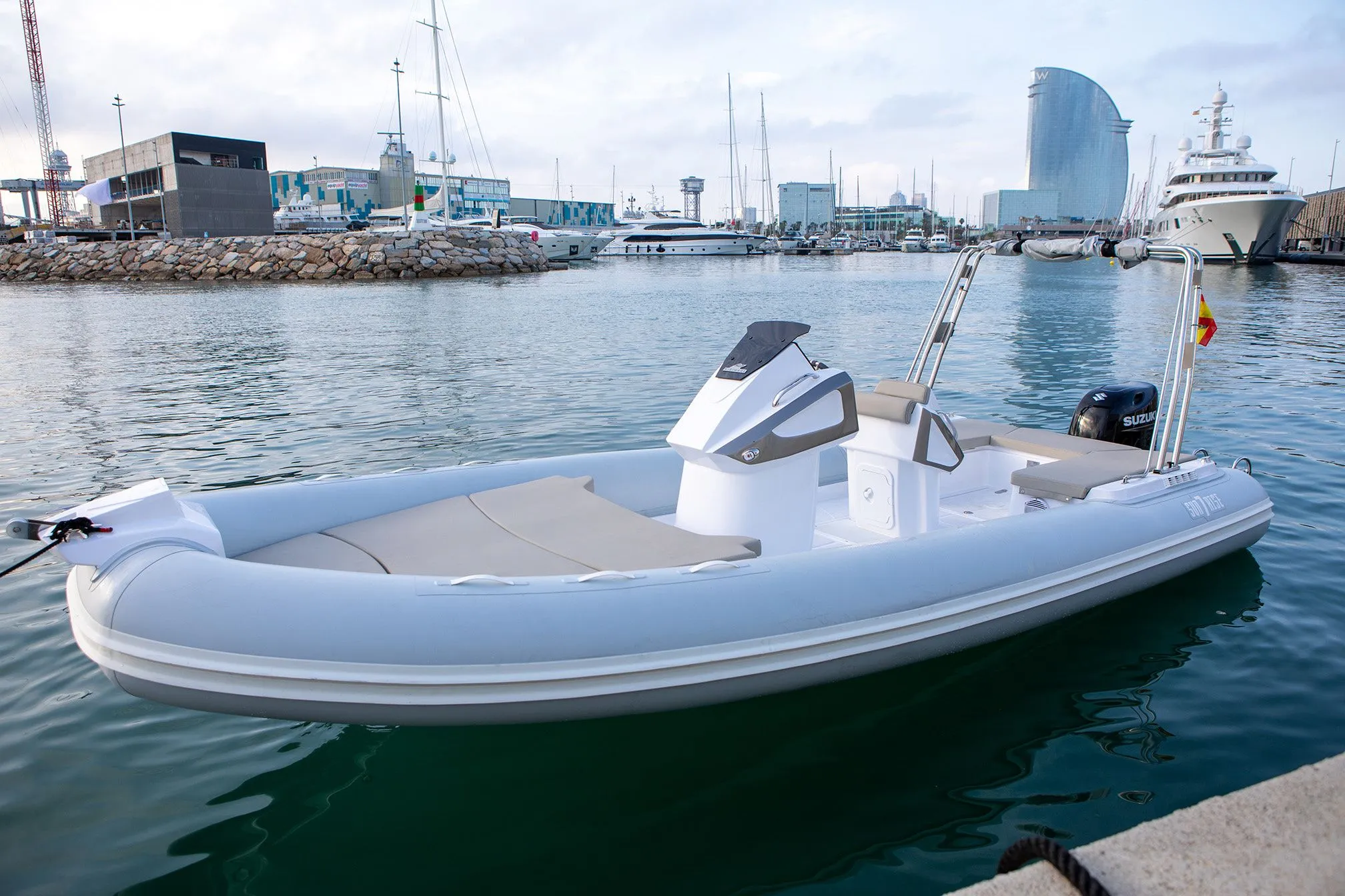7.25m Barcelona Boat Hire