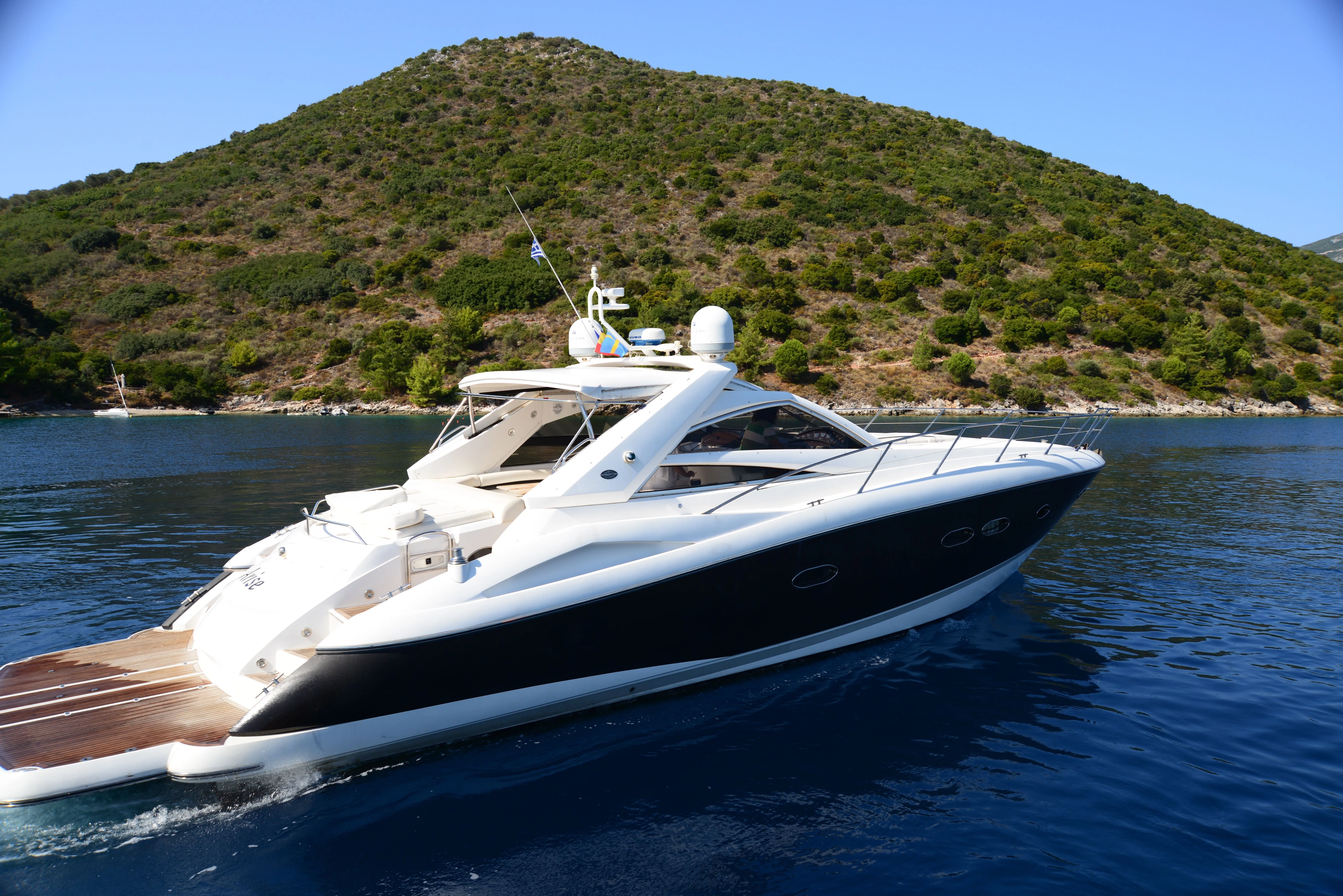 Charter a 16.81m 3 Cabin Motor Yacht in Lefkada