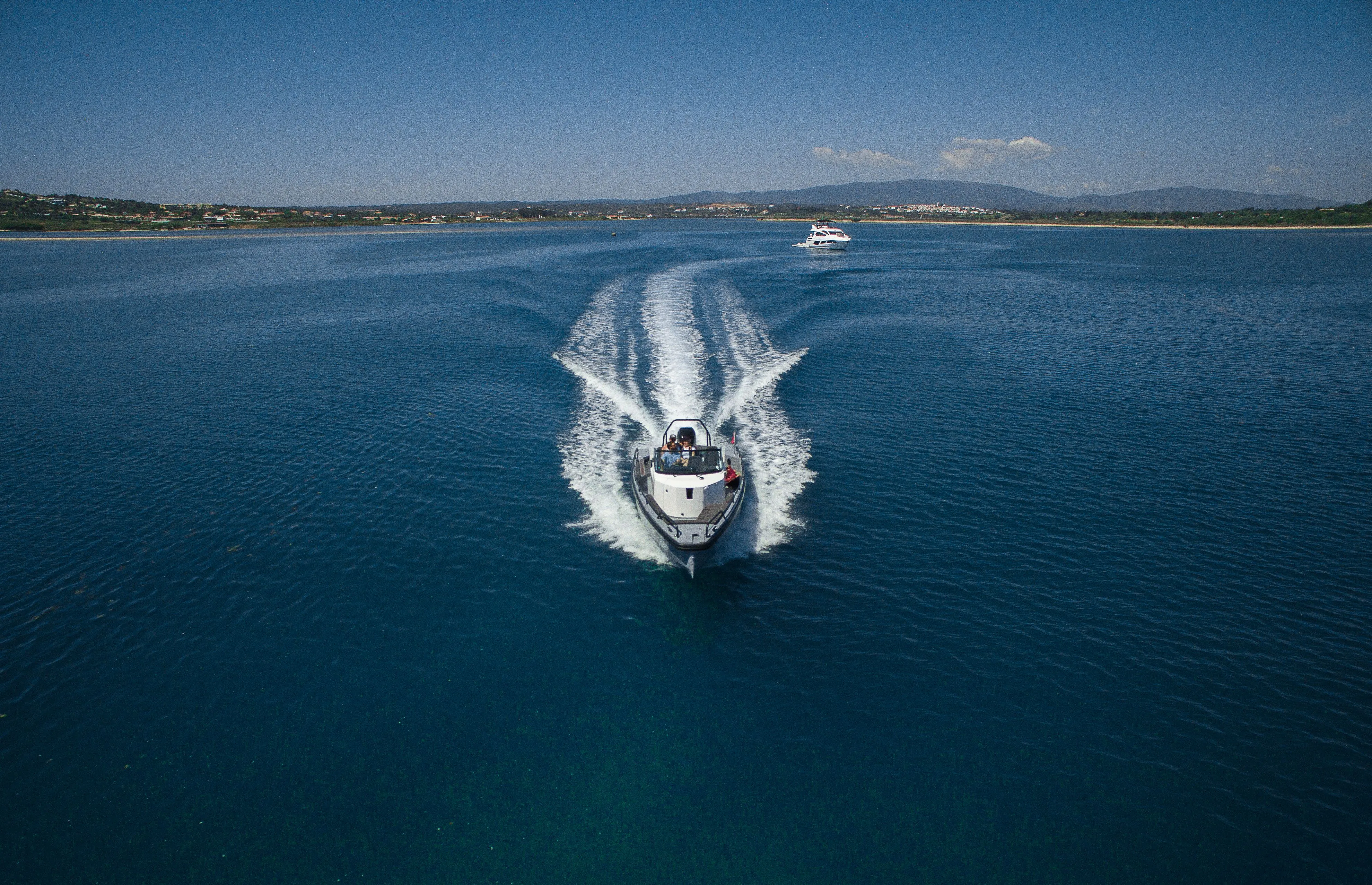 Luma Charter Boat