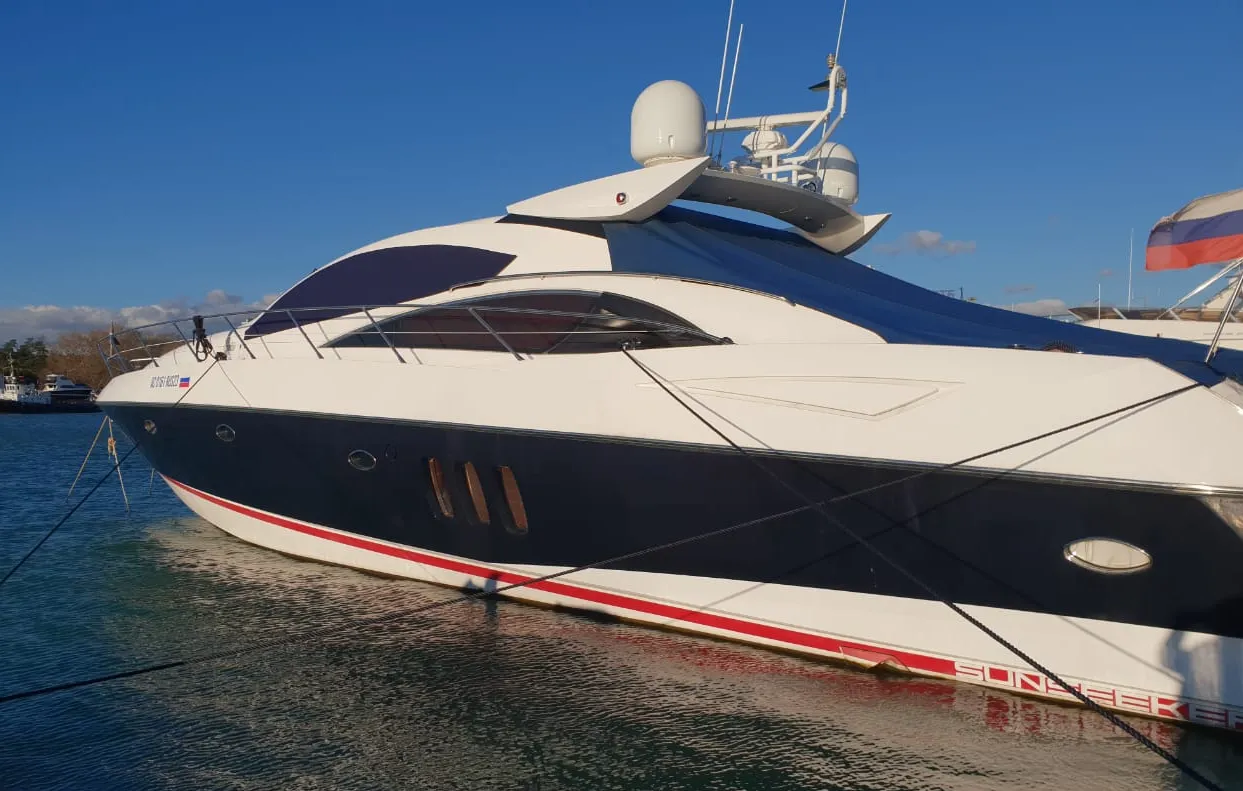 Explore Sochi on a 22.6m Rental Sunseeker 72
