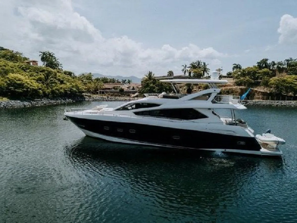 Лодка - Исследуйте Ла-Пас на арендованной моторная яхта Sunseeker 73 длиной 22.6м