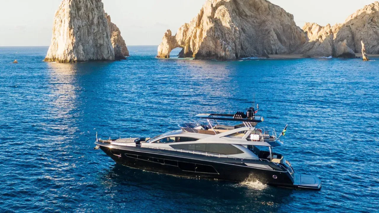 22.8m San José del Cabo Sunseeker 75 Motor Yacht Hire