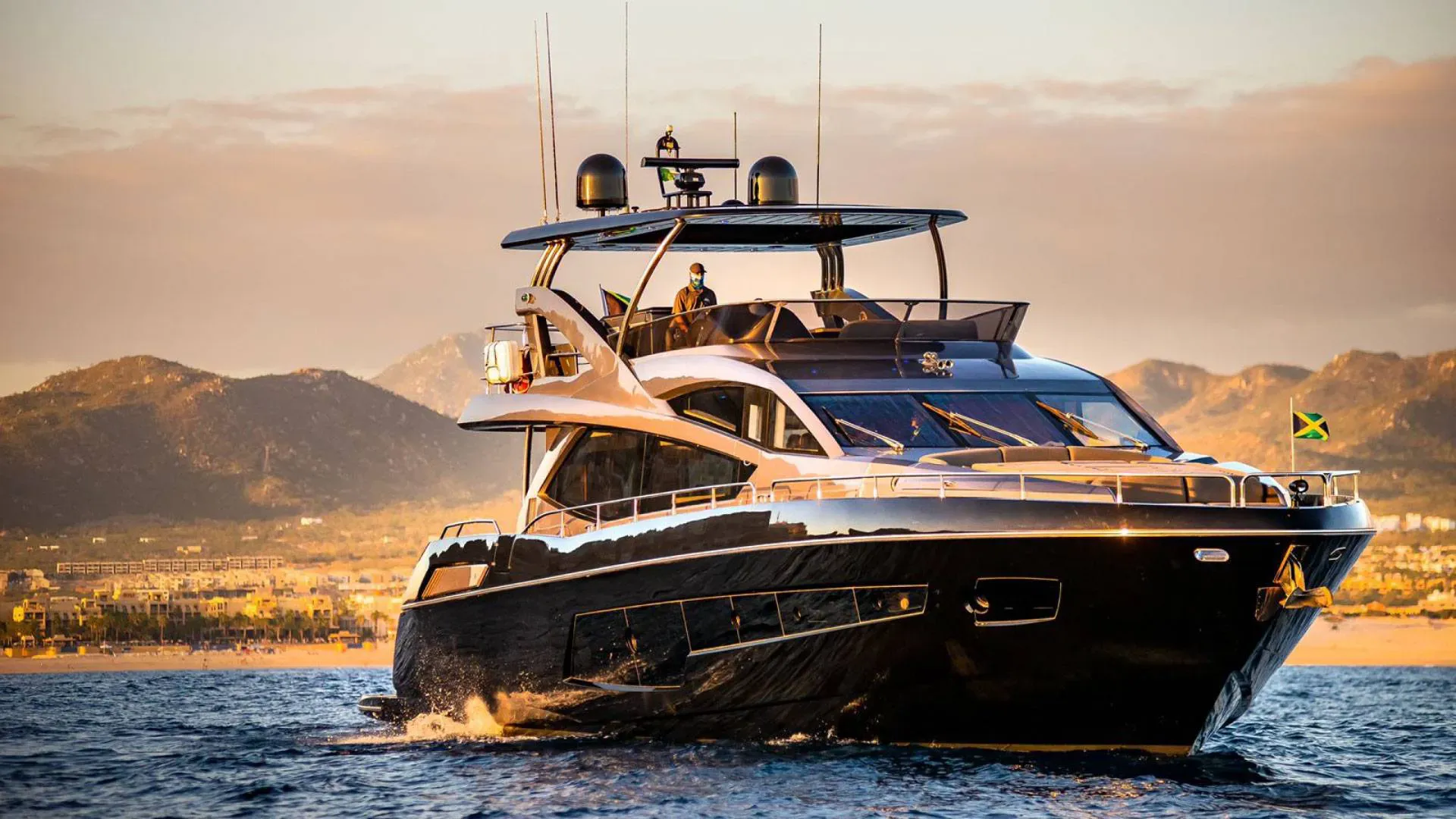 22.8m San José del Cabo Sunseeker 75 Motor Yacht Hire