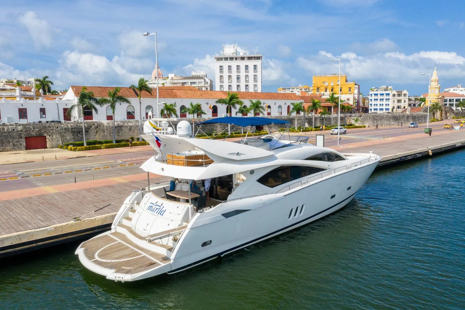 Rent a 24.97m Boat in Cartagena de Indias