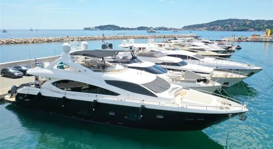 Shine R Charter Boat