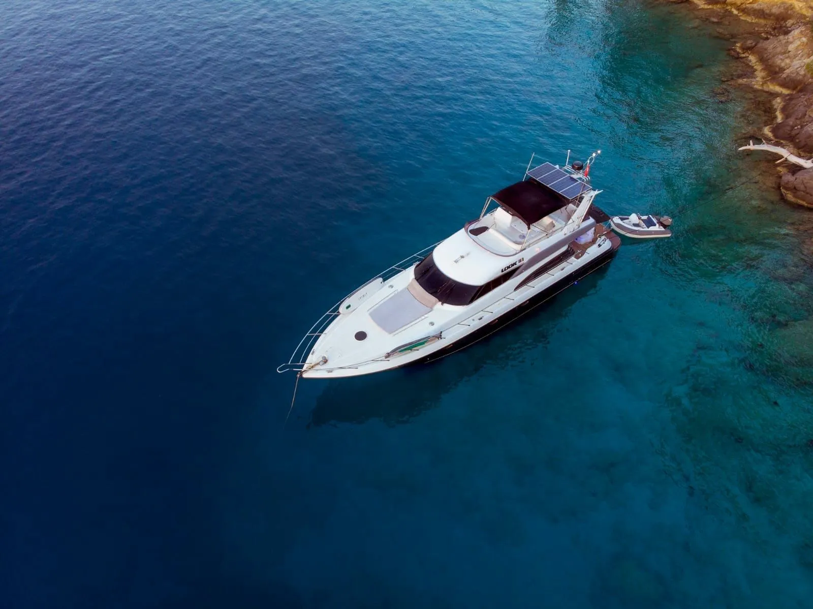 Look Charter Boat