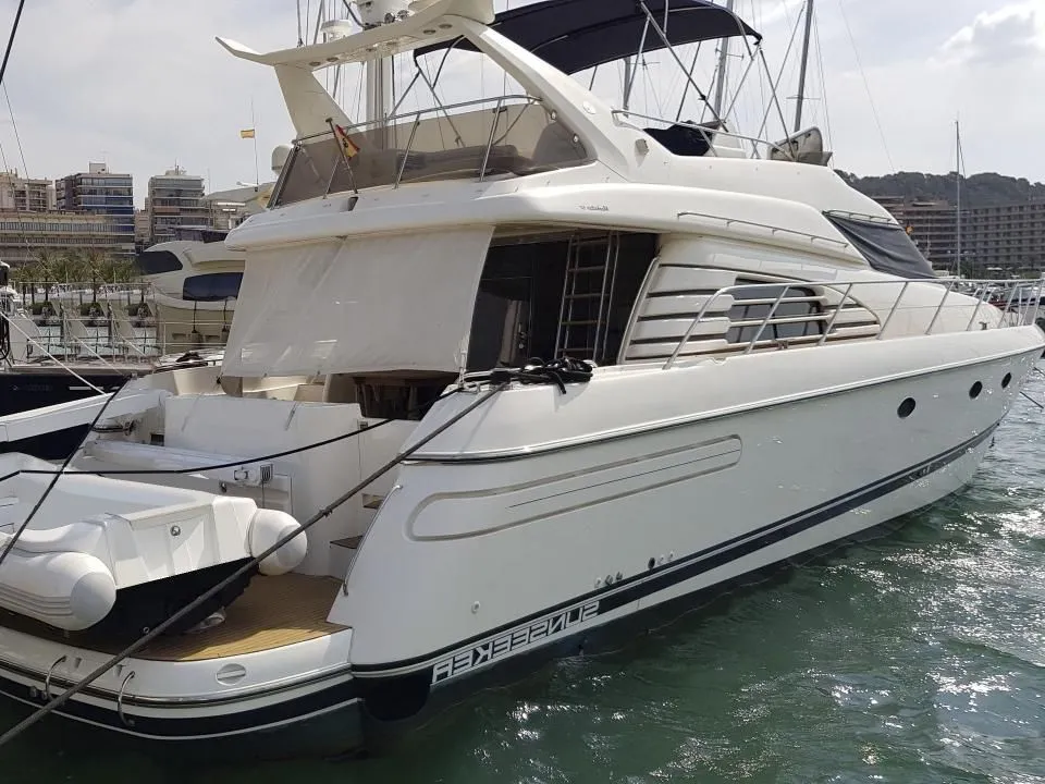 Charter a 19.7m Motor Yacht in Vilamoura