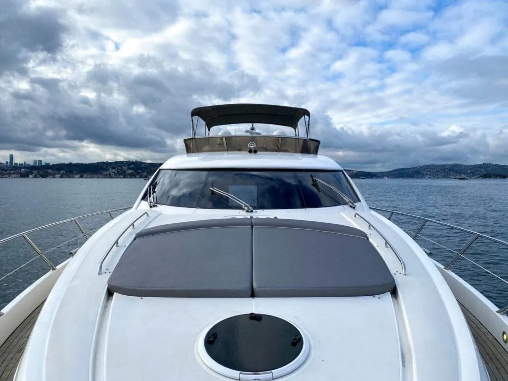 Torini Charterboot - 4