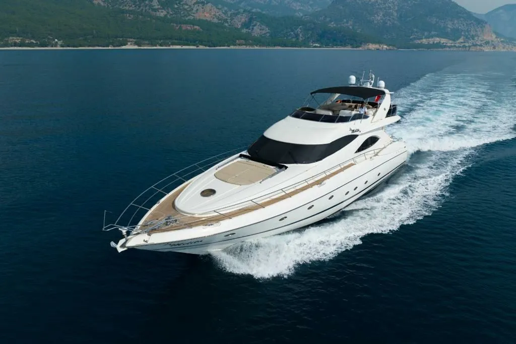 25.5m Antalya Motor Yacht Sunseeker Manhattan 80 Hire
