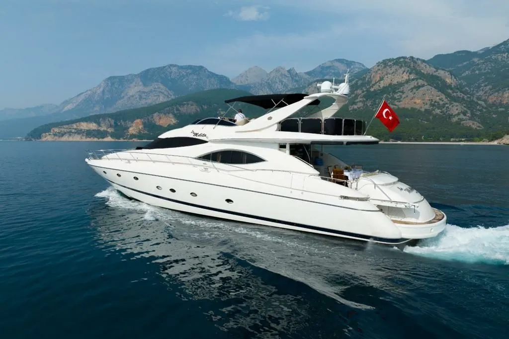 25.5m Antalya Motor Yacht Sunseeker Manhattan 80 Hire