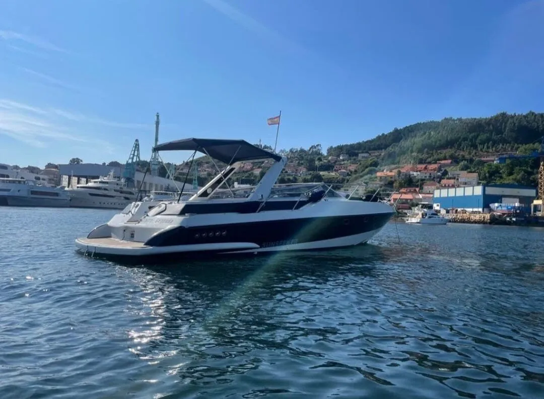 Explore Fuengirola on a 11m Rental Boat