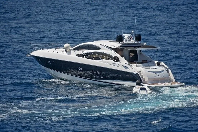 Rent a 19.6m Sunseeker Predator 62 in Podstrana