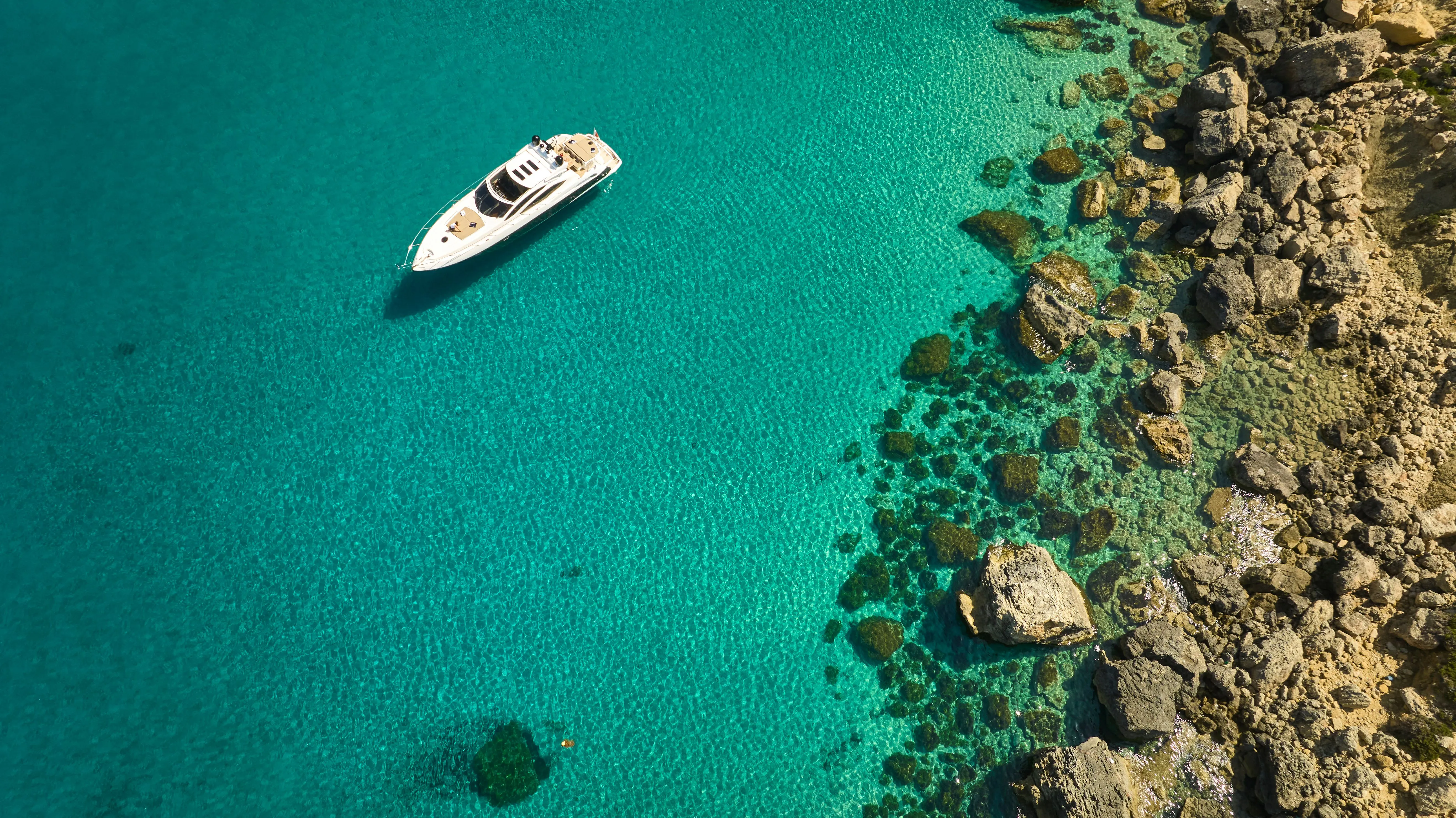 Rent a 19.5m Sunseeker Predator 64 in Birgu