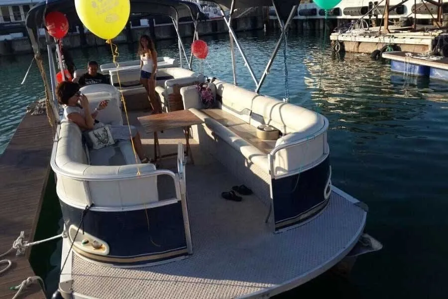 Sea Zone Charter Boat