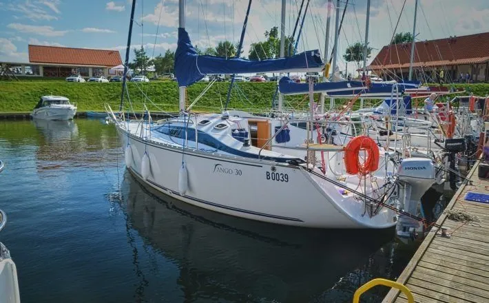 Explore Bogaczewo on a 9.5m Rental Tango 30