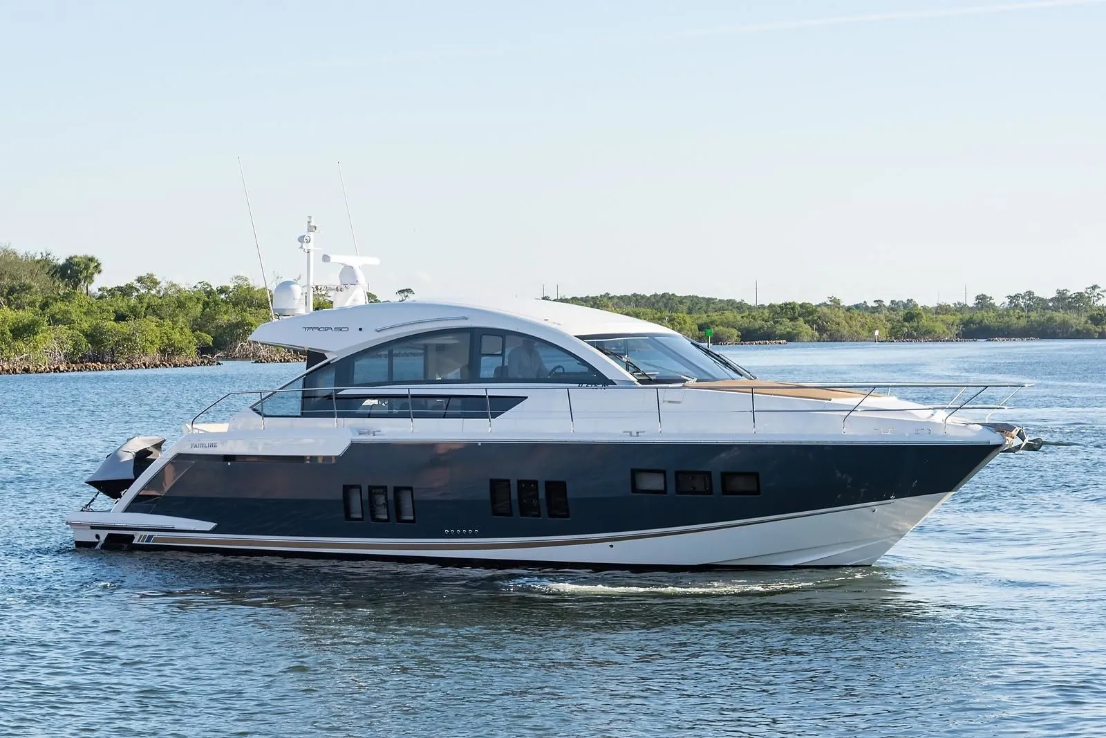 Anphica Charter Boat