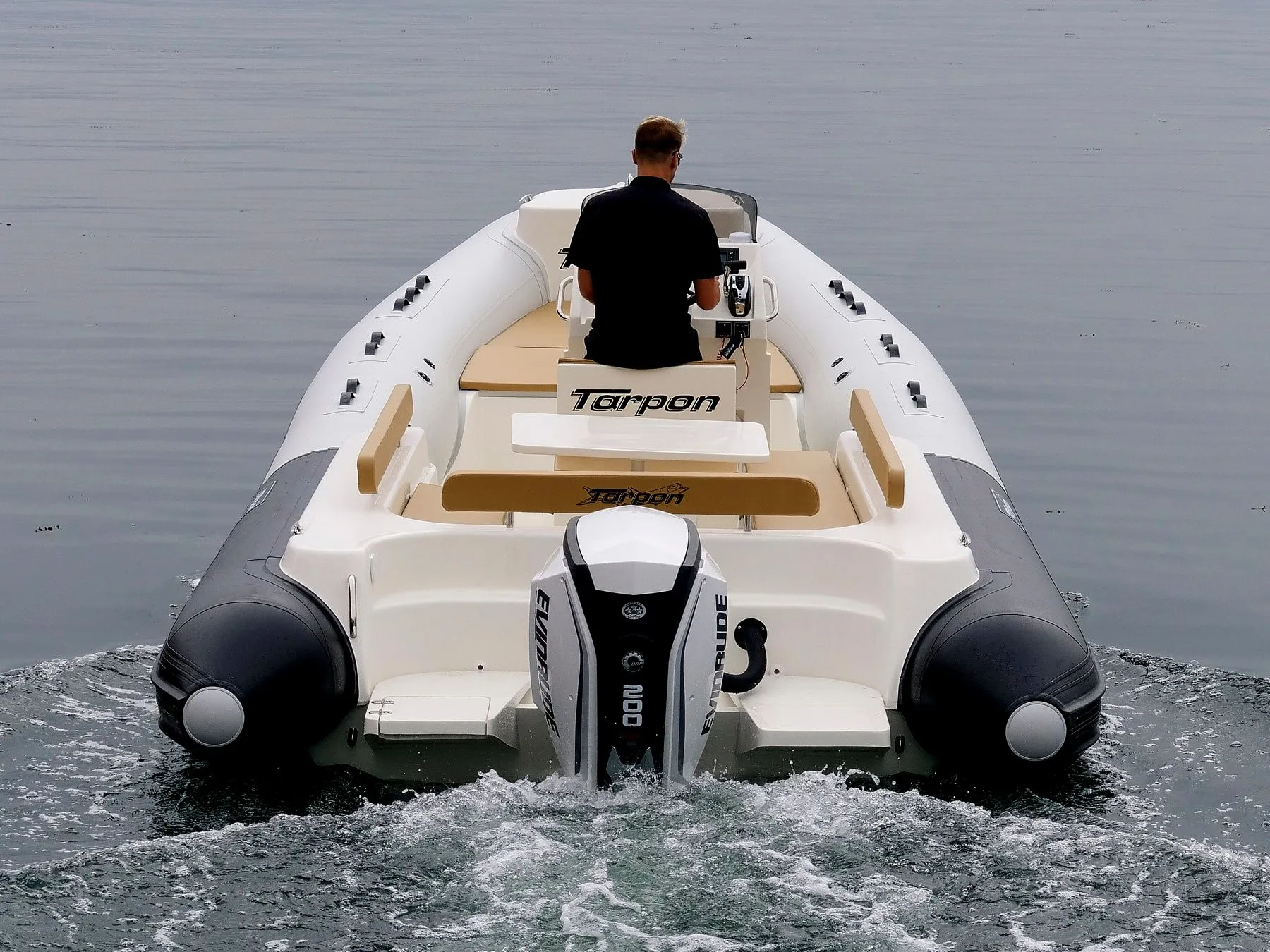 Rent a 8m Boat in Mahón