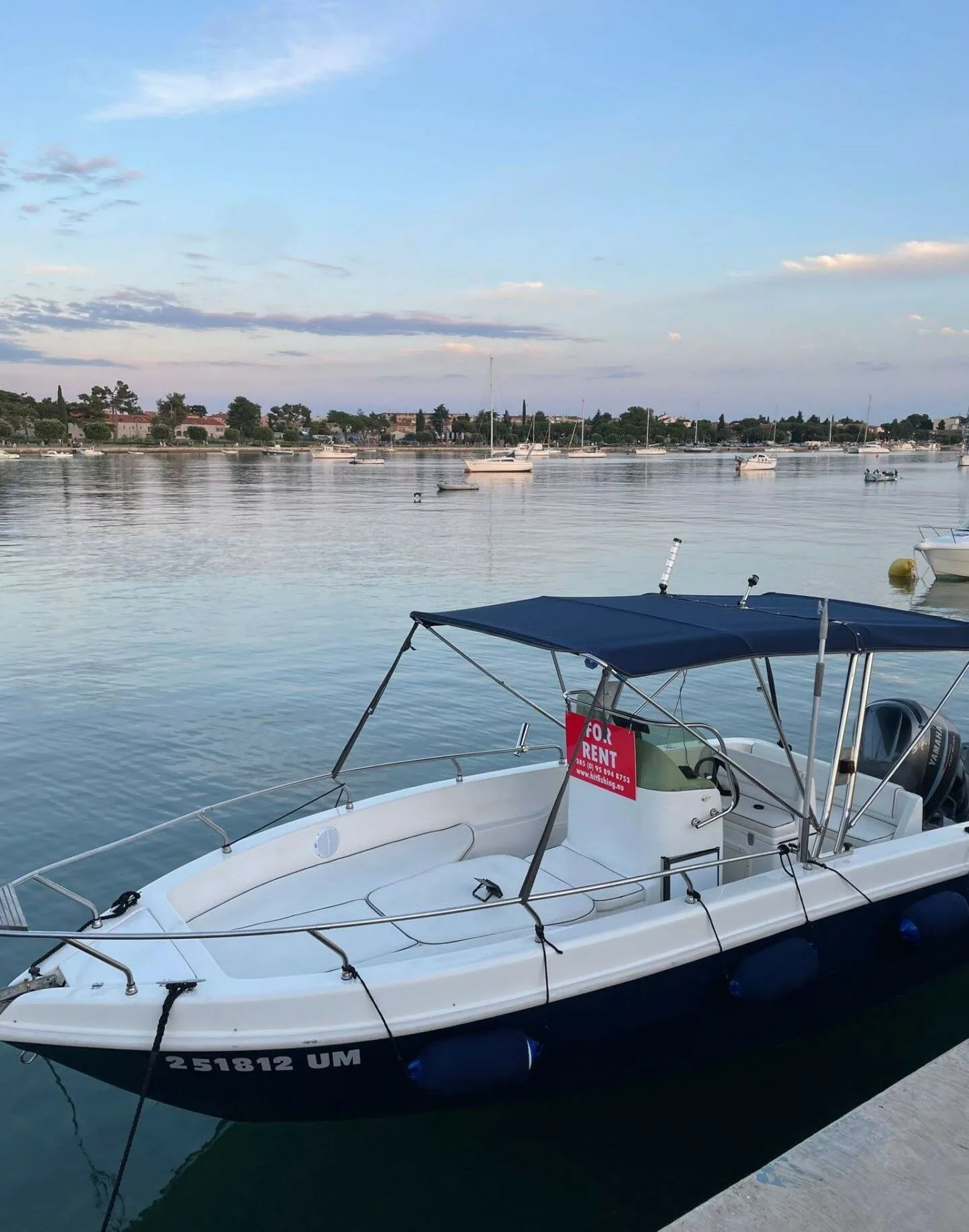 6.3m Umag Motor Boat Tecnofiber Almar 22 Hire