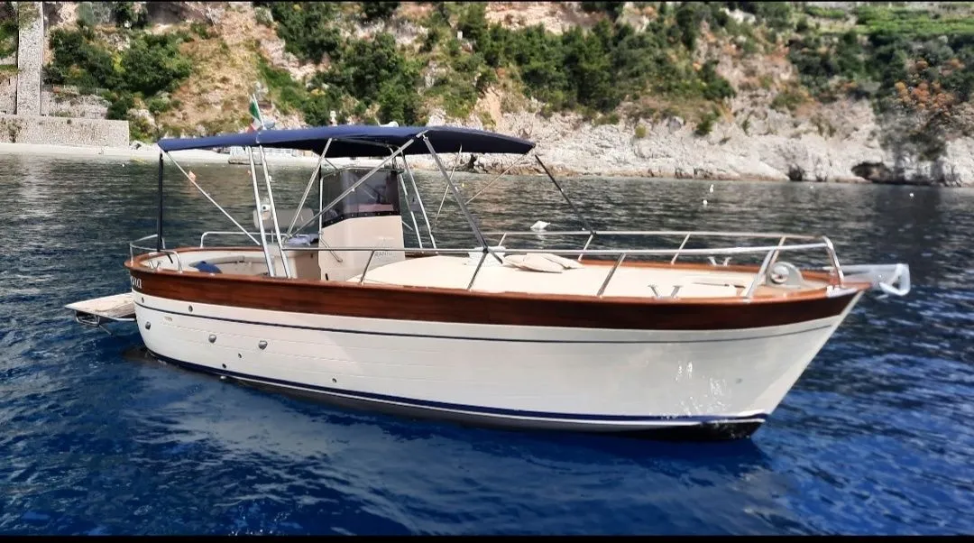 7.5m Amalfi Tecnonautica Jeranto 7.5 Open Hire