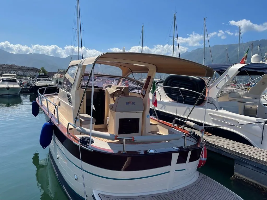 Sfiziosa Charter Boat