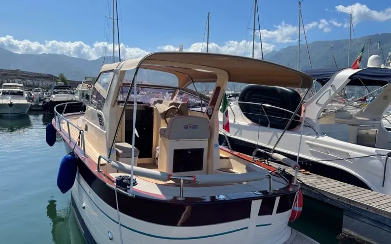 Explore Castellammare di Stabia on a 7.5m Rental Boat